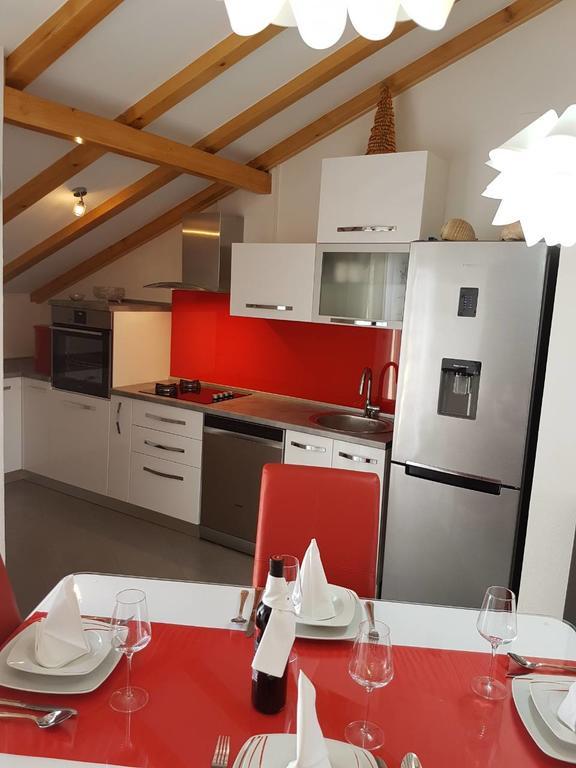 Apartment Vrba Supetar Luaran gambar